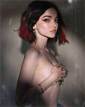 Dove Cameron Topless
