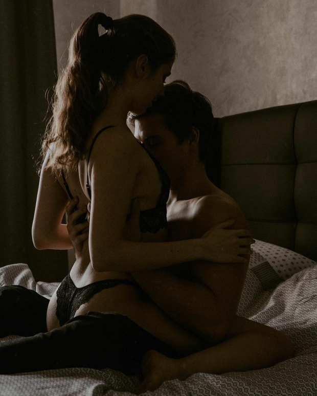 Hot couple with good lighting