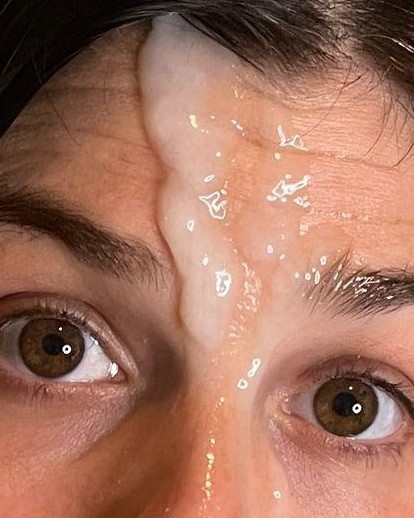 This lady does such a good job with cum.
