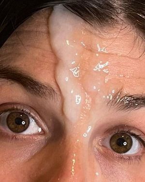 This lady does such a good job with cum.