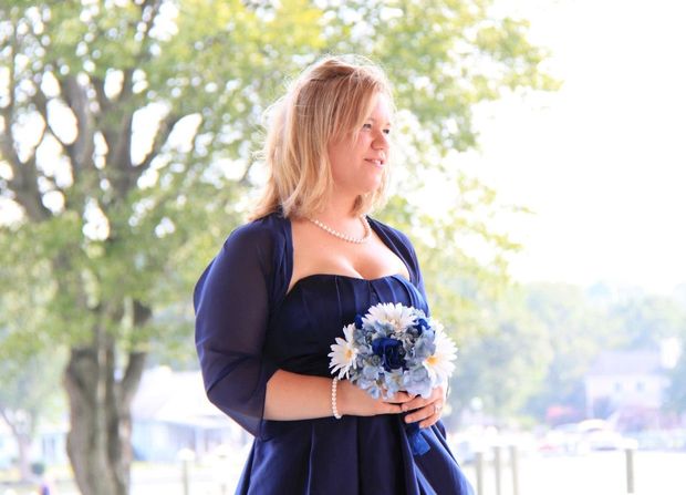 What made my wedding day special was that fact that i couldn't take my eyes off of Catie's tits