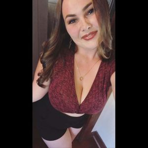 Hot busty Brunette MILF