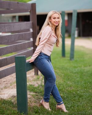 hot blonde tight jeans