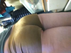 Man wears booty shorts it's hott