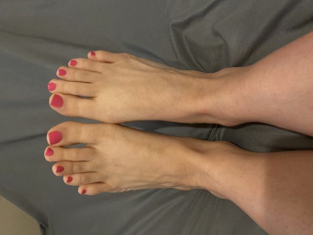 Foot fetish anyone??