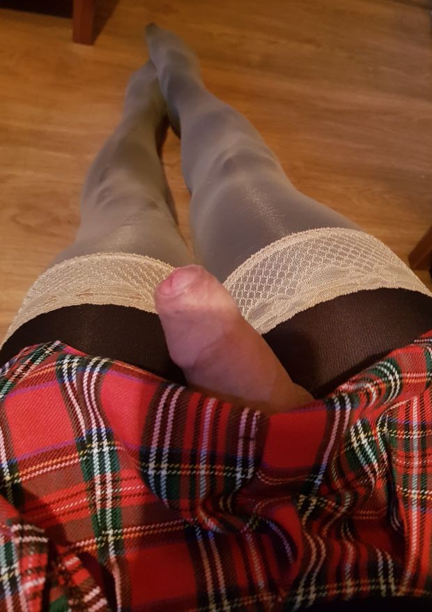 What is hoter? Legs or clit?