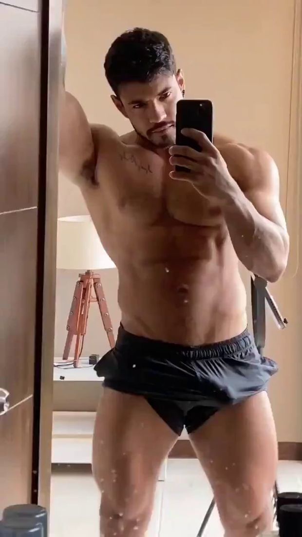 Delicioso macho!