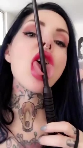 Tongue split