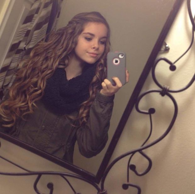 Bella mirror selfie