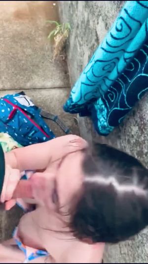 Gorgeous Babe gives blowjob in a Jungle