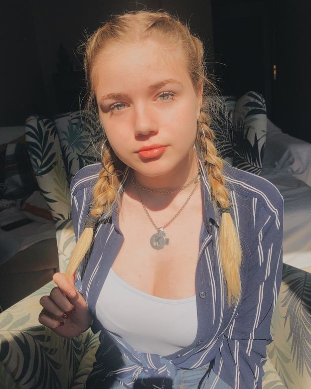busty cum target with pigtails