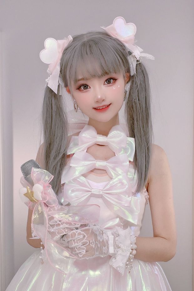 Pretty Asian Idol