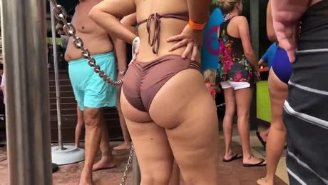 THICK ASS CULOS BIKINI