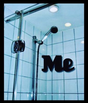 Here’s a picture of ‘ME’ in the shower ????????????????❤️????????