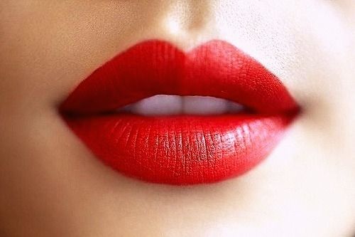 red lips