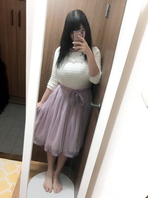 big tits clothed selfie