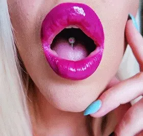Cock sucking lips