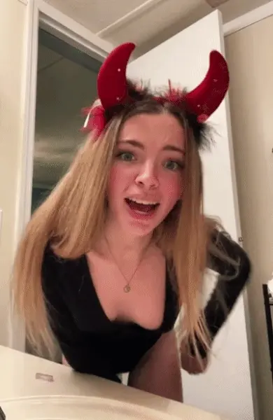 teen dancing ass