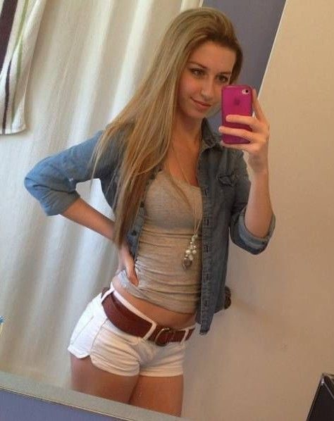 skinny slut selfie