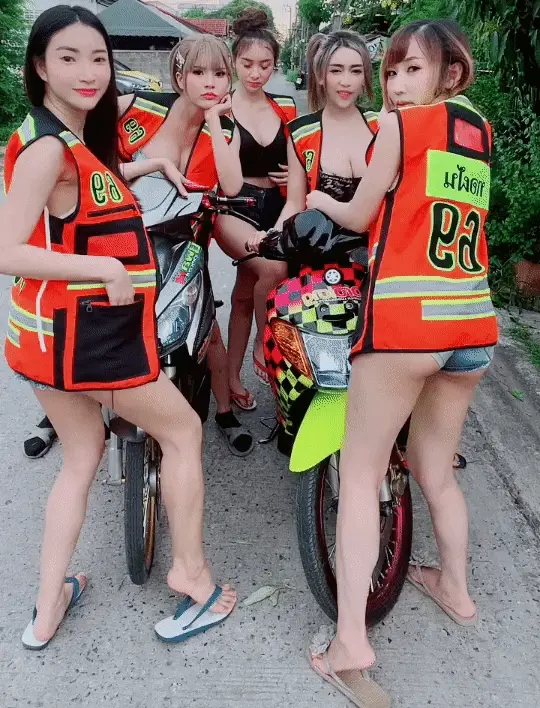 lookmee etc with bikes