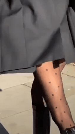 Felicity boots and all