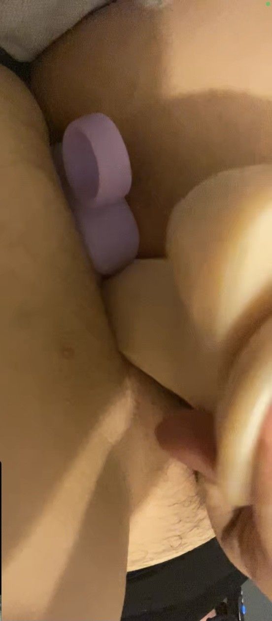 Fucked her self good and deep with that dildo