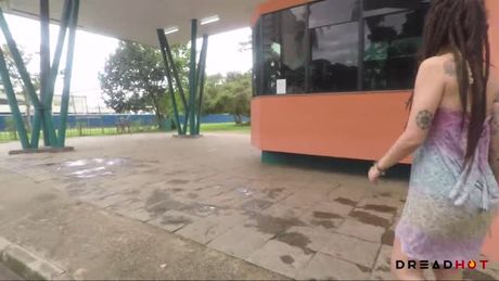 Safada tomando no cuzinho no parque em publico! | Dread Hot ❤️ Video #1
