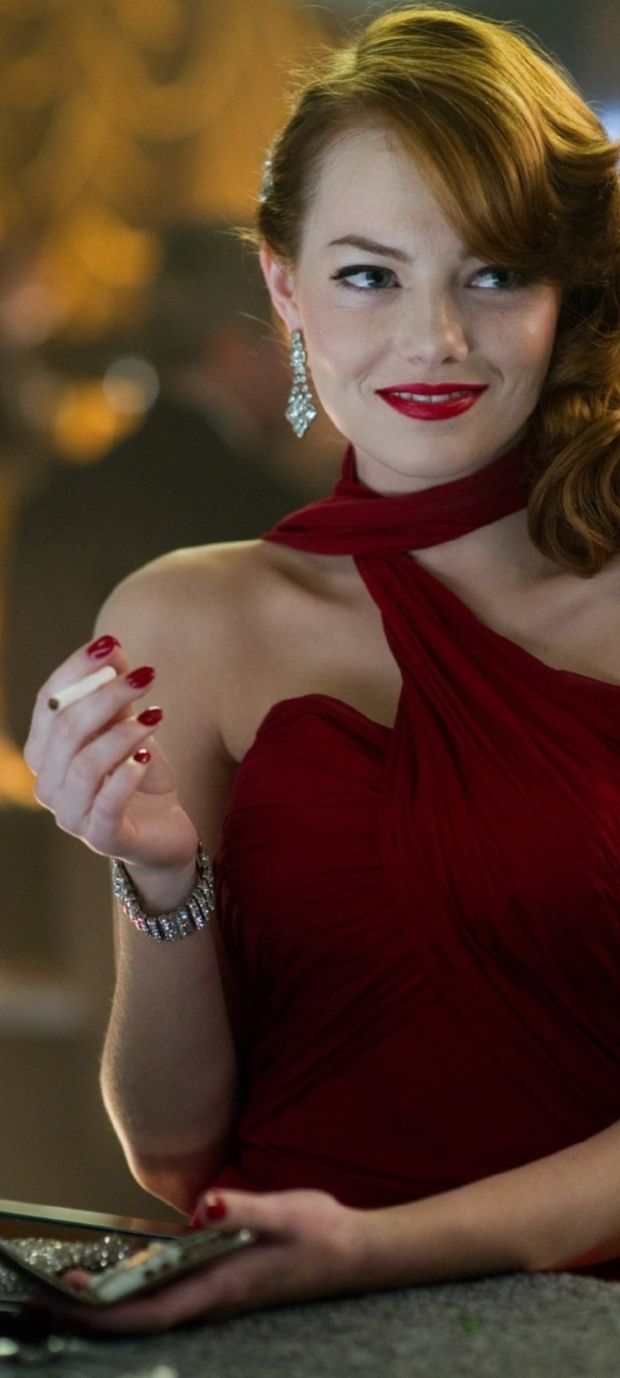 Emma Stone smoking Virginia Slims 120s ❤