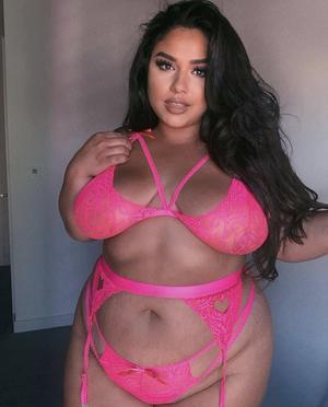 Beautiful Diana Sirokai In Pink