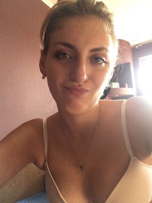 blonde slut wants your cum