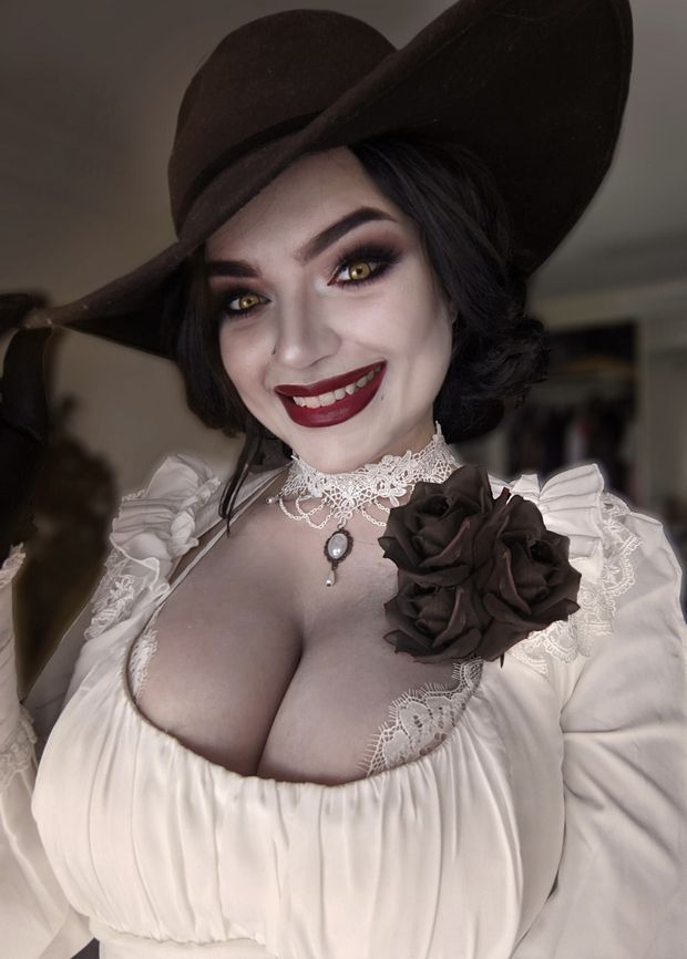 Lady Dimitrescu
