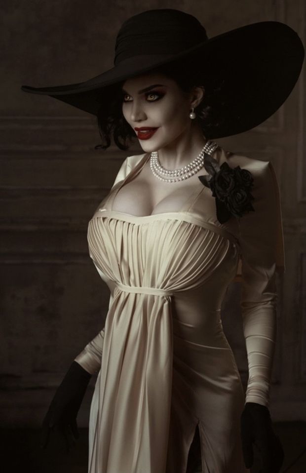 Lady Dimitrescu