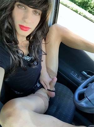 Crossdresser wanted in Tucson AZ for long and hard fuck session
