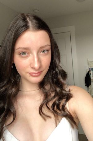 stunning teen seductive look