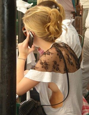 I forgot my bra. Can you bring me one?