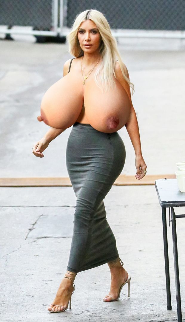 Kim K bOObs