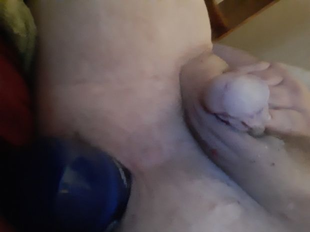 I love getting spun and shoving stuff in my ass!