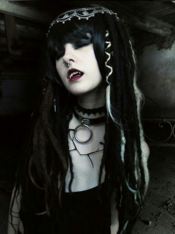 Sexy Vampire Teen