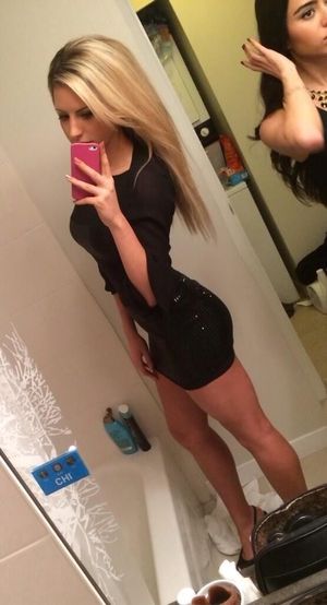 Blonde selfie