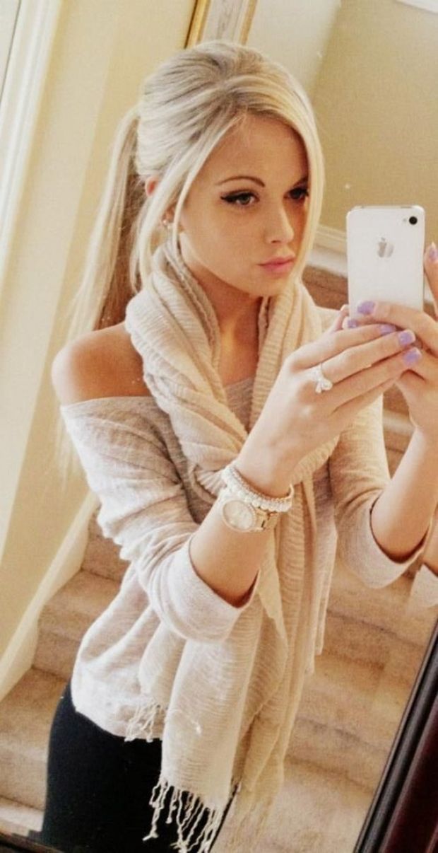Blonde selfie