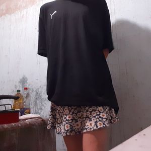 Me, I don't have girly top:(