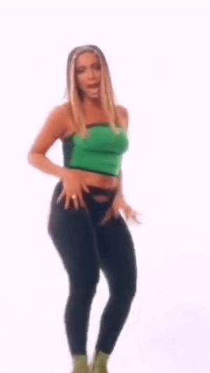 Anitta ❤️ GIF #12
