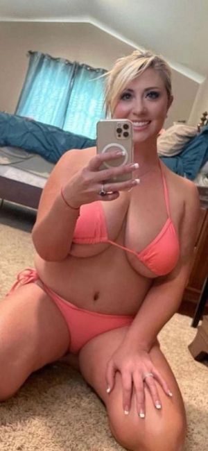 Blonde Big Tits Milf