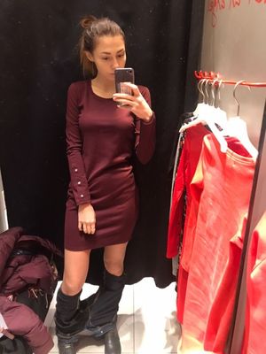 pants down mirror selfie