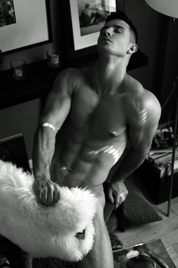 Dmitry Averyanov Abs