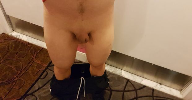 Hotel hallway sph