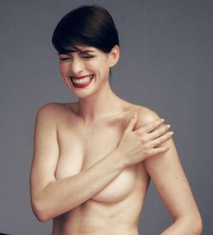 Anne’s hand bra
