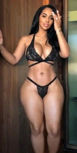 THICK WIDE THIGHS