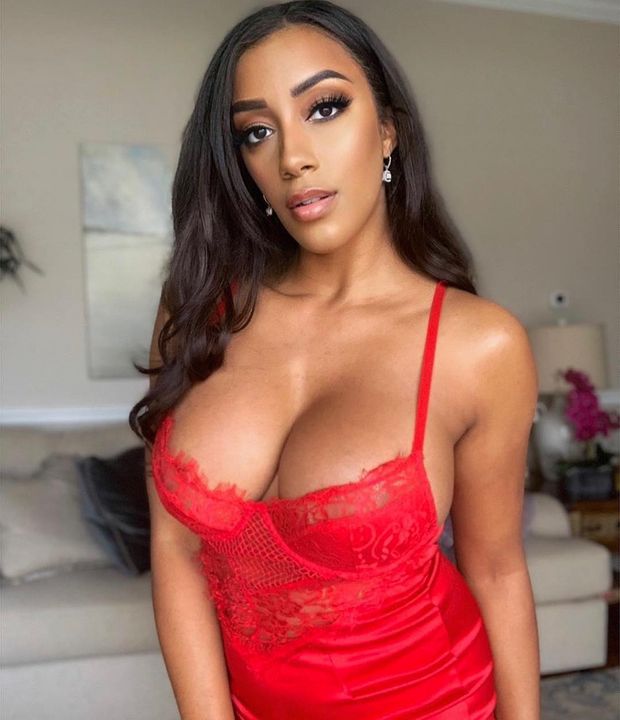 Black Female,Ebony,Big Tits,Babes,Lingerie