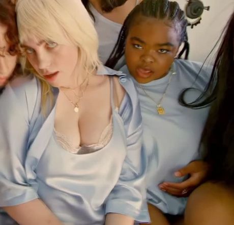 Billies sexy cleavage and ass